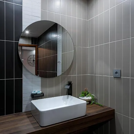 Endless Horizon View - Free Private Parking Including & Guest Bonus Apartman *