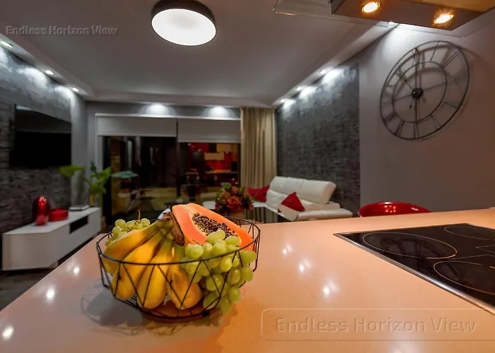 Apartment Endless Horizon View - Free Private Parking Including & Guest Bonus