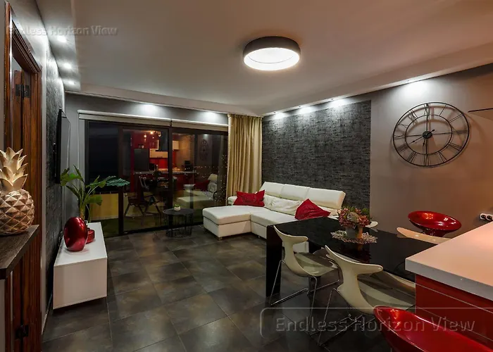 Endless Horizon View - Free Private Parking Including & Guest Bonus